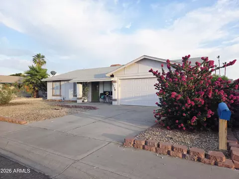 5729 W John Cabot Rd, Glendale, AZ 85308
