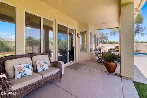 Exterior - 4601 E Ramuda Dr, Phoenix, AZ 85050 photo 2 of 6