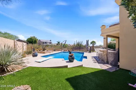 Exterior - 4601 E Ramuda Dr, Phoenix, AZ 85050 photo 5 of 6