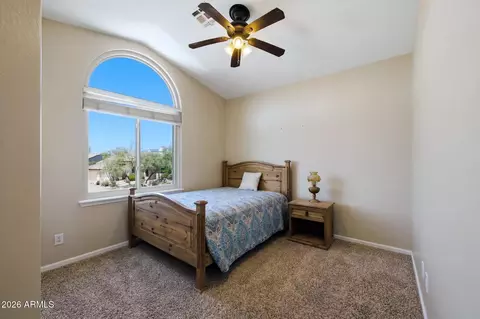 Bedroom - 4601 E Ramuda Dr, Phoenix, AZ 85050 photo 2 of 3