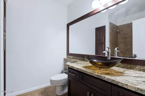 Bath - 4601 E Ramuda Dr, Phoenix, AZ 85050 photo 1 of 5