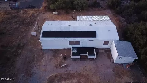 20628 E Bear Canyon Rd, Cordes Lakes, AZ 86333