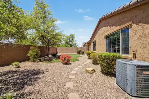Exterior - 1447 E Warbler Rd, Gilbert, AZ 85297 photo 8 of 8