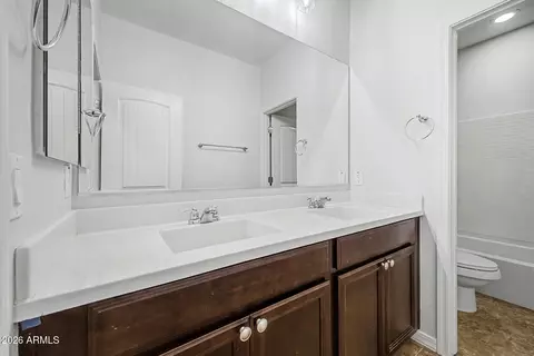 Bath - 1447 E Warbler Rd, Gilbert, AZ 85297 photo 3 of 4