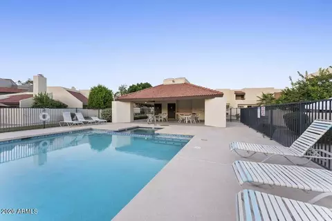 Exterior - 427 E Ironwood Dr, Phoenix, AZ 85020 photo 5 of 7