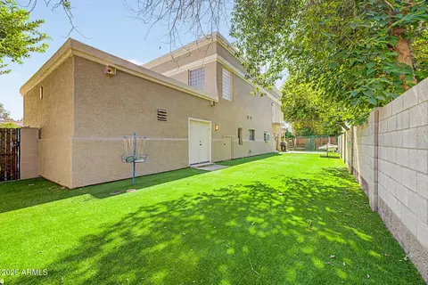 Exterior - 6022 N 5th Pl, Phoenix, AZ 85012 photo 6 of 6