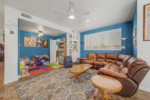 Living - 6022 N 5th Pl, Phoenix, AZ 85012 photo 1 of 1
