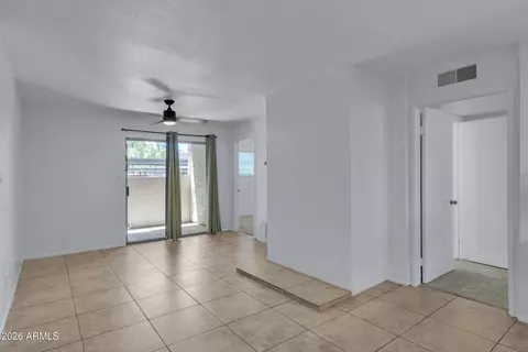 Living - 5525 E Thomas Rd #A1, Phoenix, AZ 85018 photo 1 of 2