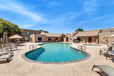 Exterior - 5525 E Thomas Rd #A1, Phoenix, AZ 85018 photo 4 of 6