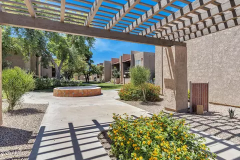 Exterior - 5525 E Thomas Rd #A1, Phoenix, AZ 85018 photo 6 of 6