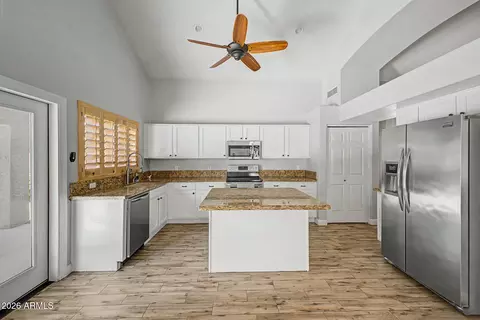 Kitchen - 3575 E Bruce Ave, Gilbert, AZ 85234 photo 3 of 5