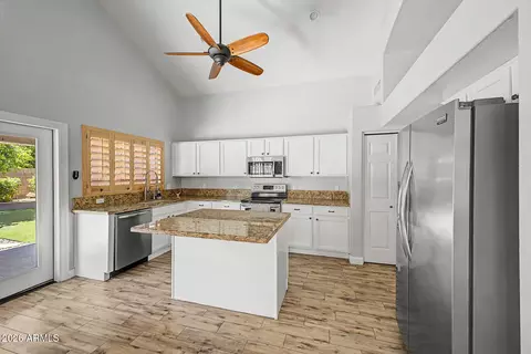 Kitchen - 3575 E Bruce Ave, Gilbert, AZ 85234 photo 2 of 5