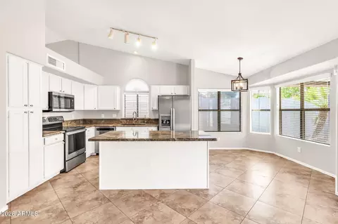 Kitchen - 1113 E Betsy Ln, Gilbert, AZ 85296 photo 4 of 4
