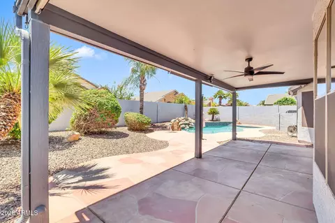 Exterior - 1113 E Betsy Ln, Gilbert, AZ 85296 photo 5 of 8