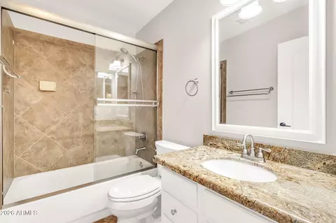 Bath - 1113 E Betsy Ln, Gilbert, AZ 85296 photo 3 of 3