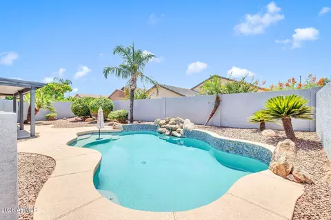 Exterior - 1113 E Betsy Ln, Gilbert, AZ 85296 photo 6 of 8