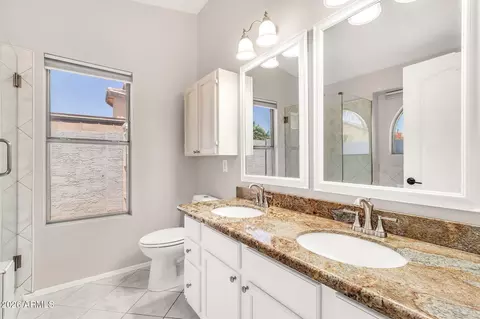Bath - 1113 E Betsy Ln, Gilbert, AZ 85296 photo 2 of 3