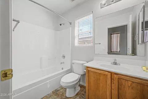 Bath - 691 Eagle Ln, Gilbert, AZ 85296 photo 4 of 4