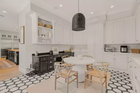Other - 5915 E Arcadia Ln, Phoenix, AZ 85018 photo 2 of 8