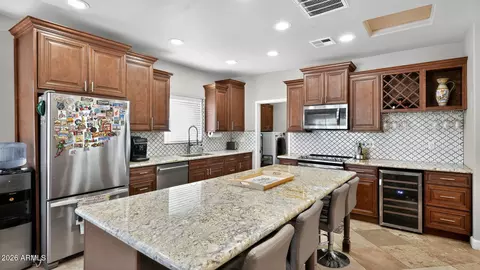 Kitchen - 1627 Earll Dr, Phoenix, AZ 85016 photo 2 of 5