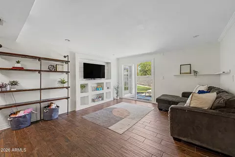 Living - 3632 E Sunnyside Dr, Phoenix, AZ 85028 photo 1 of 1
