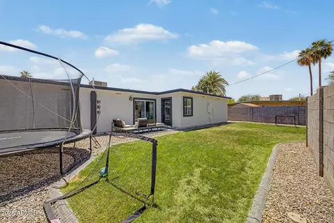 Exterior - 3632 E Sunnyside Dr, Phoenix, AZ 85028 photo 1 of 3