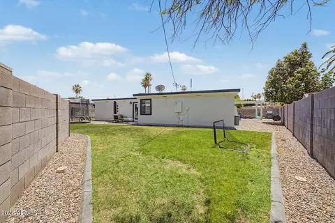 Exterior - 3632 E Sunnyside Dr, Phoenix, AZ 85028 photo 3 of 3