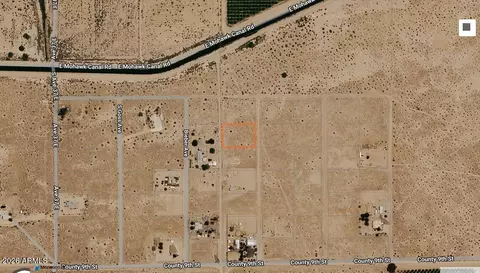 8755 S Defren Ave #41, Wellton, AZ 85356