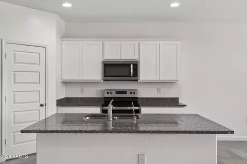 Kitchen - 2432 W Shanley Ave, Apache Junction, AZ 85120 photo 1 of 4