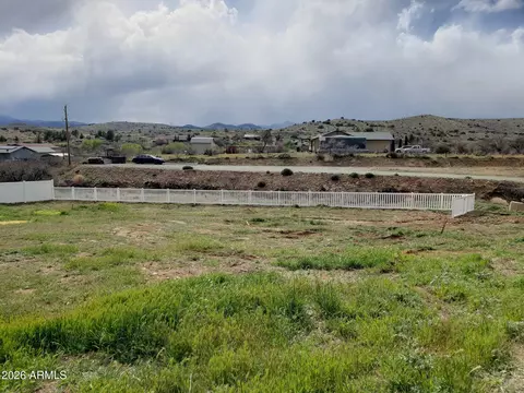 17025 E Spring Valley Rd #821, Mayer, AZ 86333