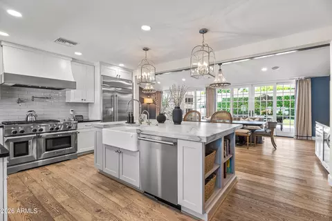Kitchen - 3433 E Pasadena Ave, Phoenix, AZ 85018 photo 4 of 4