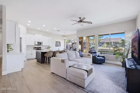 25627 N Hackberry Dr, Phoenix, AZ 85083 photo 5