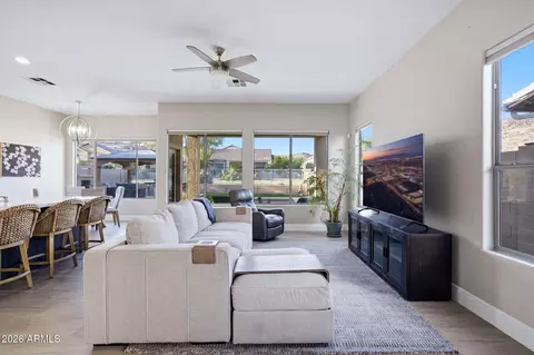 25627 N Hackberry Dr, Phoenix, AZ 85083 photo 6