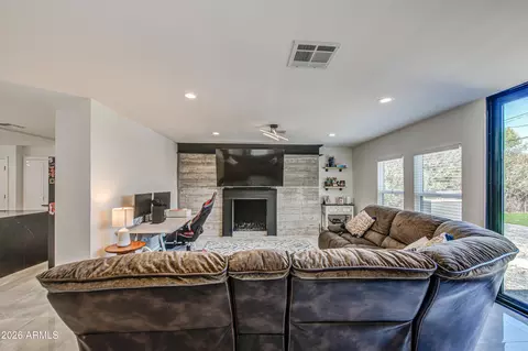 Living - 1261 E Cambridge Ave, Phoenix, AZ 85006 photo 1 of 4