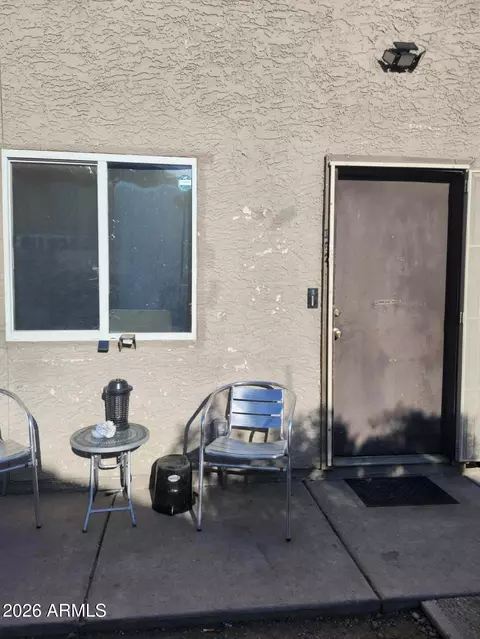 Exterior - 2755 E Atlanta Ave, Phoenix, AZ 85040 photo 2 of 3