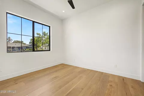 Bedroom - 4032 Earll Dr, Phoenix, AZ 85018 photo 6 of 9