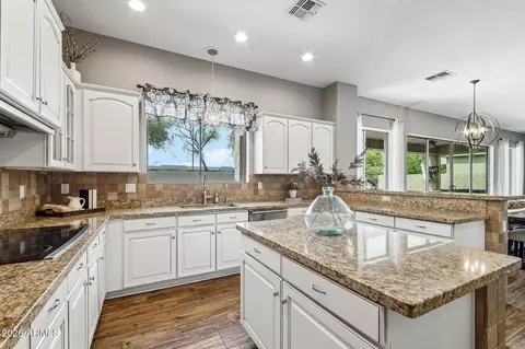 Kitchen - 359 E Frances Ln, Gilbert, AZ 85295 photo 2 of 3