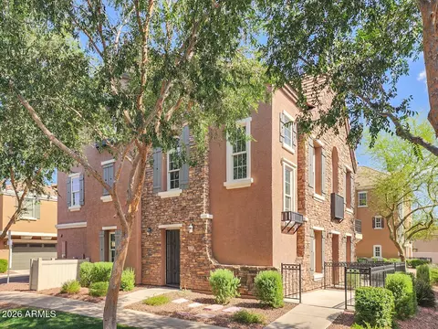 2774 S Balsam Dr, Gilbert, AZ 85295