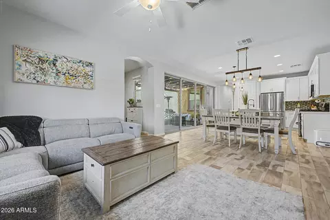 4260 E Jesse St, Gilbert, AZ 85295