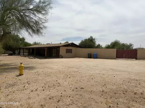 Exterior - 2105 E Lone Cactus Dr, Phoenix, AZ 85024 photo 2 of 7