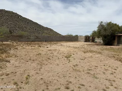 Exterior - 2105 E Lone Cactus Dr, Phoenix, AZ 85024 photo 7 of 7