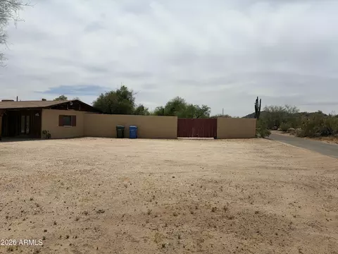 Exterior - 2105 E Lone Cactus Dr, Phoenix, AZ 85024 photo 3 of 7