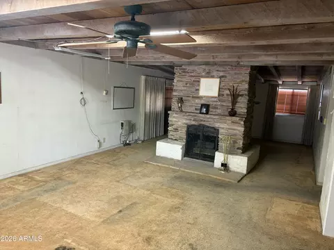 Living - 2105 E Lone Cactus Dr, Phoenix, AZ 85024 photo 1 of 2