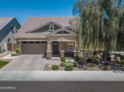 1926 E Kesler Ln E, Chandler, AZ 85225