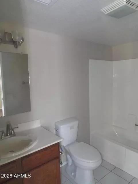 Bath - 7770 N 20th Ave, Phoenix, AZ 85021 photo 1 of 3
