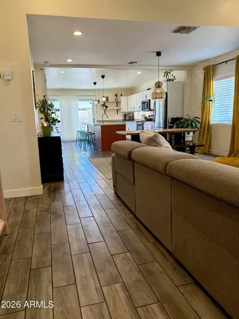 Entry Way - 4101 E Pierce St, Phoenix, AZ 85008 photo 3 of 3