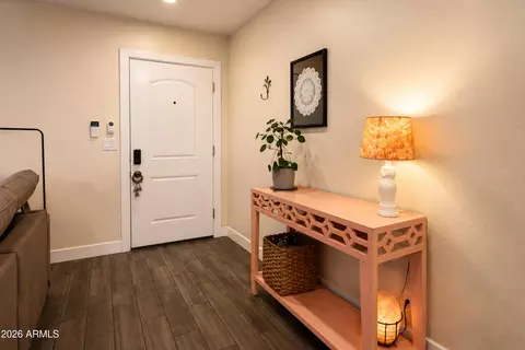 Entry Way - 4101 E Pierce St, Phoenix, AZ 85008 photo 2 of 3