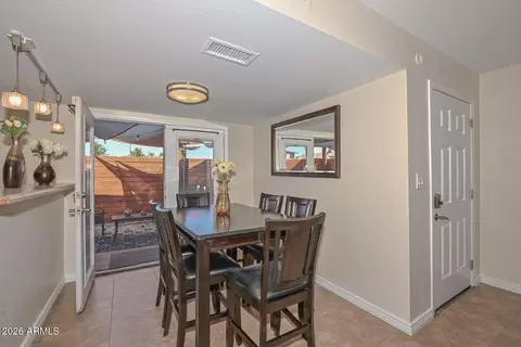Dining - 202 E Betty Elyse Ln, Phoenix, AZ 85022 photo 3 of 3