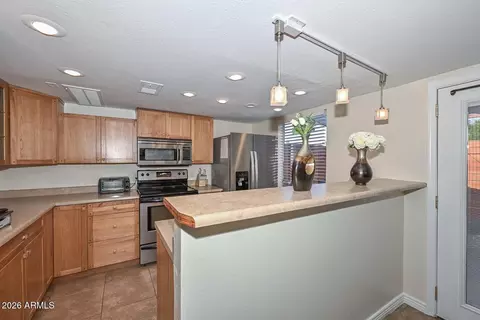Kitchen - 202 E Betty Elyse Ln, Phoenix, AZ 85022 photo 1 of 5