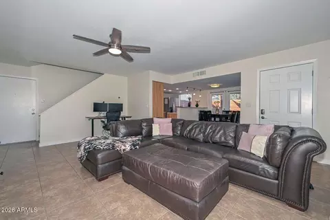 Living - 202 E Betty Elyse Ln, Phoenix, AZ 85022 photo 1 of 2